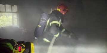 На Шепетівщині через необережність під час куріння горів будинок —Хмельнитчина