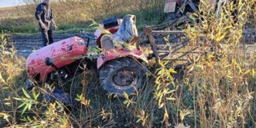 На Шепетівщині під колесами мінітрактора загинув чоловік —Хмельнитчина