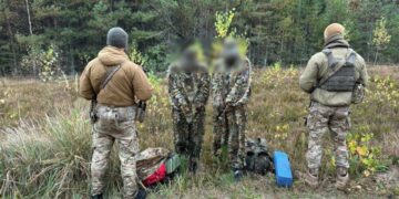 На Житомирщині піймали двох киян, які хотіли втекти за кордон в кікіморах | Журнал Житомира