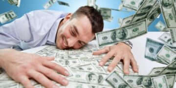 На Житомирщині зареєстровано понад 400 мільйонерів: наймолодшому — 15 років | Журнал Житомира