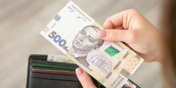 На Житомирщині зменшилася середня зарплата на 742 гривні: яка ситуація в Україні | Журнал Житомира