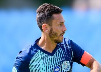 Про які гроші можна говорити?. Клуб з ексдинамівцями може знятися з чемпіонату