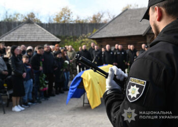 Прощання із героєм – спецпризначенця Сергія Ярмонова прововели в останню путь у Запоріжжі (фото, відео)  | Новости Запорожья