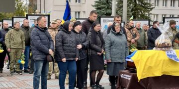 Рівне провело в останню земну дорогу воїнів Максима Шевченка та Івана Поліщука