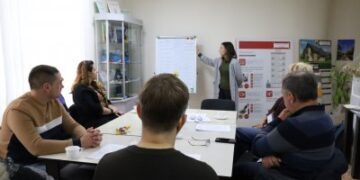 Сонячні електростанції, сучасні теплові пункти та утеплення фасадів: Миколаїв допомагає ОСББ модернізувати свої будинки » Миколаївський Оглядач