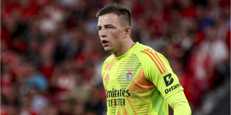 Трубин рискует потерять место основного вратаря в «Бенфике». Моуринью планирует новый трансфер
