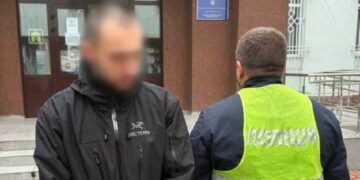 У Києві чоловік погрожував музиканту в інвалідному кріслі – поліція склала протокол