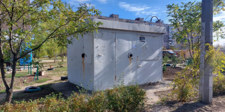 У Комунарському районі Запоріжжя прибрали незаконний МАФ – власник встановив споруду без дозволу | Новости Запорожья
