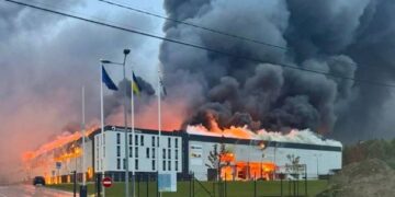У Львові спалахнула пожежа в індустріальному парку Sparrow: постраждалих немає