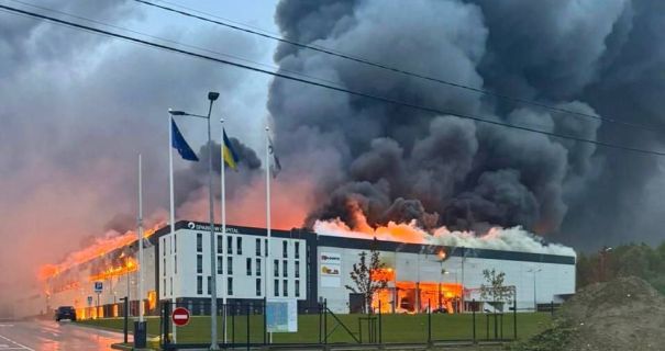У Львові спалахнула пожежа в індустріальному парку Sparrow: постраждалих немає
