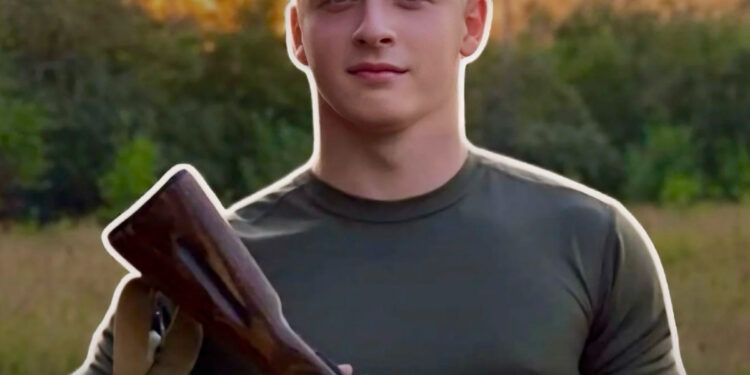 У Рівному покажуть фільм про полеглого 19-річного воїна Єгора Муху