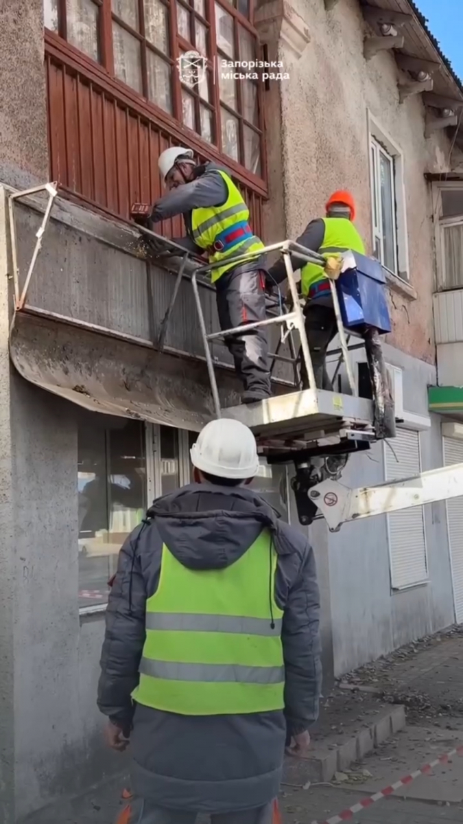 У Запоріжжі містяни поскаржилися на російськомовні вивіски – інспекція провела черговий рейд (фото, відео)