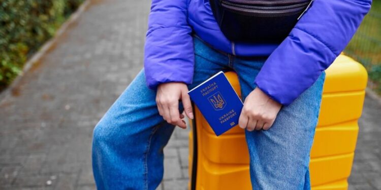 Українців у Німеччині можуть позбавити допомоги: “працюйте чи воюйте” – Экономика