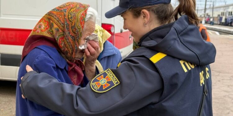 Житомирщина знову  прийняла евакуаційний потяг – підопічні геріатричного пансіонату | Журнал Житомира
