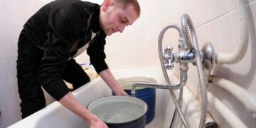 29-го жовтня припинять водопостачання частини Корбутівки і Тетерівської ОТГ: ремонт на каналізаційній насосній станції | Журнал Житомира