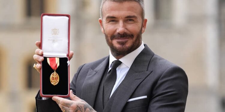 Бекхэм был посвящен в рыцари