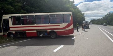 Дев’ятеро потерпілих через зіткнення рейсового автобуса і авто: поліція завершила розслідування причин аварії | Журнал Житомира