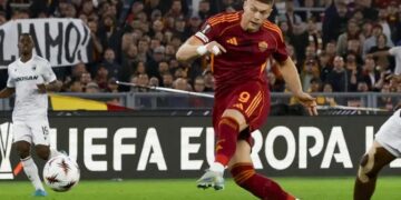 Довбик принял решение уйти из «Ромы» в ближайшее время