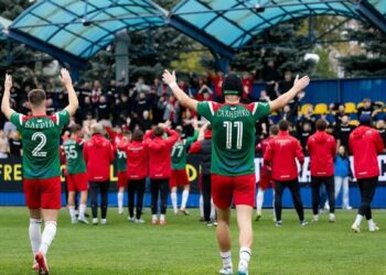 Друга ліга. Локомотив продовжує переможну ходу, результативна нічия у Тростянці