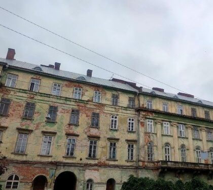 Фасад театру Заньковецької відновить харківська фірма за 65 млн