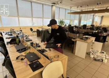 На Черкащині викрили частину мережі шахрайських кол-центрів, які ошукували людей в Україні та за кордоном