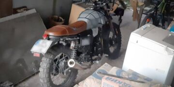 На Шепетівщині неповнолітня мотоциклістка не впоралась з керуванням —Хмельнитчина