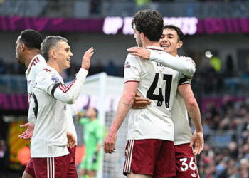 Ноттингем Форест и Манчестер Юнайтед сыграли результативную ничью в АПЛ