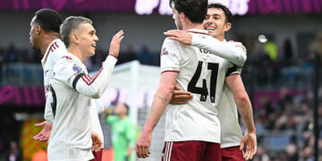 Ноттингем Форест и Манчестер Юнайтед сыграли результативную ничью в АПЛ