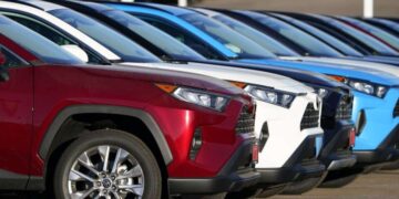 Нові авто на Дніпропетровщині: ціна найпопулярнішої моделі жовтня |  |