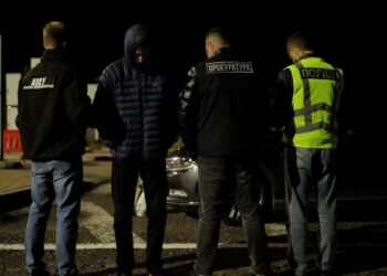 Продавали “тури” до Польщі: на Львівщині затримали переправників, які намагались “доставити” клієнтів за кордон – що відомо