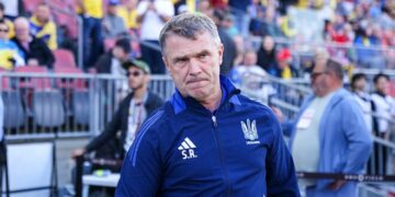 Ребров потерял игрока основы на матч против Франции