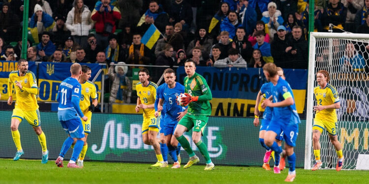 Рекордний пропускний серіал збірної України перервався у матчі з Ісландією у Варшаві