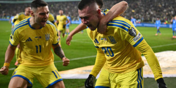Сборная Украины по футболу прошла в стадию плей-офф отбора на ЧМ-2026, обыграв Исландию