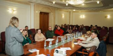 Семінар щодо покращення послуг для внутрішньо переміщених осіб провели у Черкасах  — Новости Черкасс