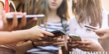 Шепетівчанку оштрафували після серії образливих дзвінків її доньки вчителю та його дружині —Хмельнитчина