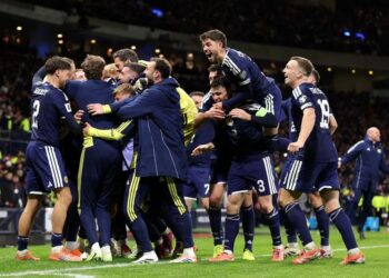 Шотландия в компенсированное время вырвала путевку на ЧМ-2026 у Дании