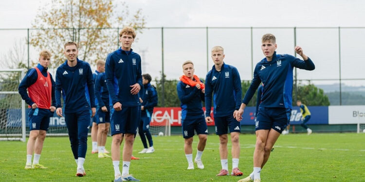 Своїх футболістів до складу молодіжної збірної України делегували 11 клубів УПЛ