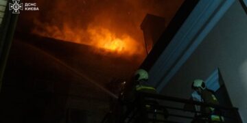 У центрі Києва зранку горіла адмінбудівля