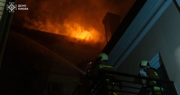 У центрі Києва зранку горіла адмінбудівля