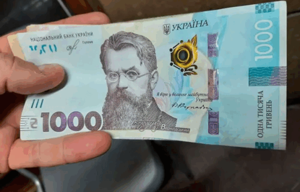 У Городищі жінка, яка викрала у чоловіка на зупинці тисячу гривень, може провести до 10 років за ґратами