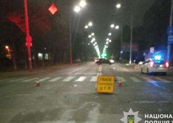 У Києві 22-річний водій збив пішохода та втік: його затримали на Франківщині