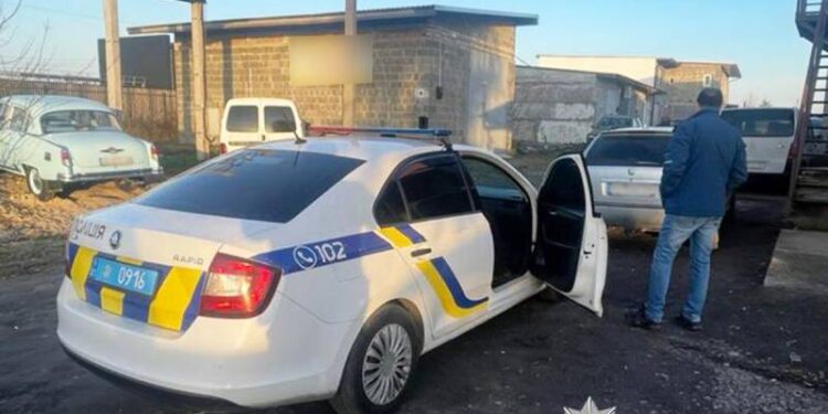 У Нетішині водій напідпитку намагався підкупити поліцейських: на те була ще одна причина —Хмельнитчина