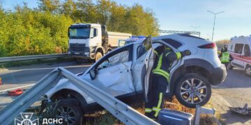 У Рівному поблизу зоопарку сталася ДТП: травмовано двох жінок
