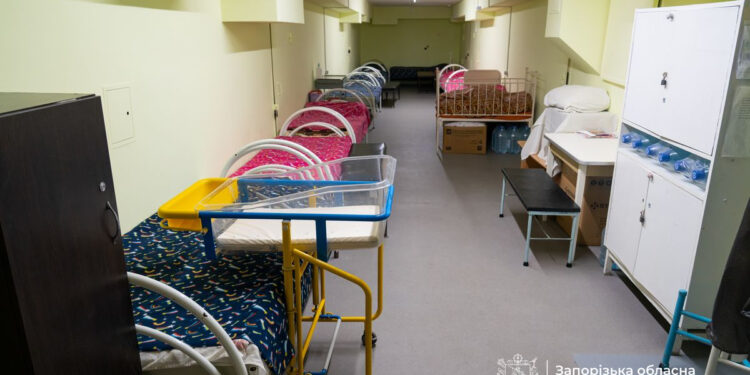 У Запоріжжі оновлюють укриття в дитячій лікарні – встановлюють підйомник, облаштовують навігацію шрифтом Брайля | Новости Запорожья