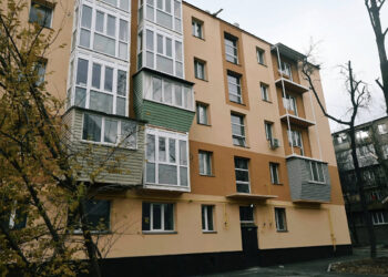 У Запоріжжі продовжується відновлення багатоповерхівки на Кам’яногірській – низку важливих етапів завершили | Новости Запорожья