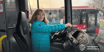 У Запоріжжі жінки вчаться водити автобуси – опанувати нову професію,  She Drives | Новости Запорожья