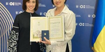 Учителька зі Сміли увійшла до трійки кращих педагогів Україн