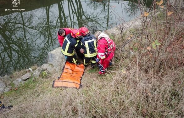 Упав із греблі через напад епілепсії: на Черкащині рибалку витягли з води
