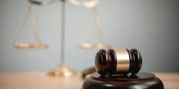 В Івано-Франківську засудили чоловіка, який ухилявся від громадських робіт