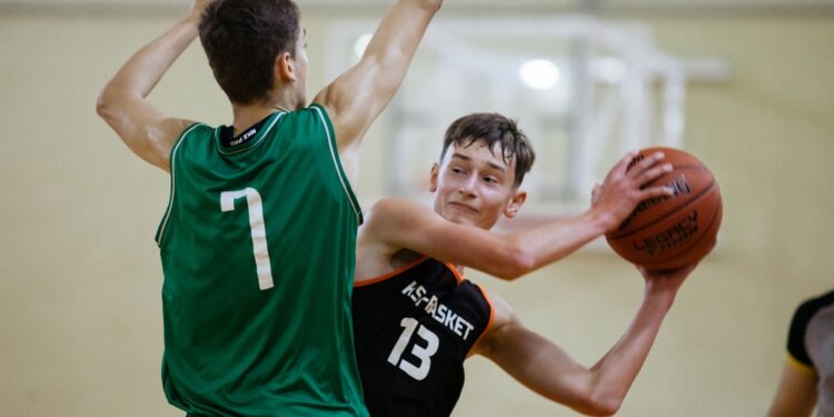 ВЮБЛ серед юнаків 2010 року: новий сезон стартував матчами у Києві та Вишневому – Федерація баскетболу України